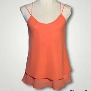 Beautiful layered tank. Size medium.